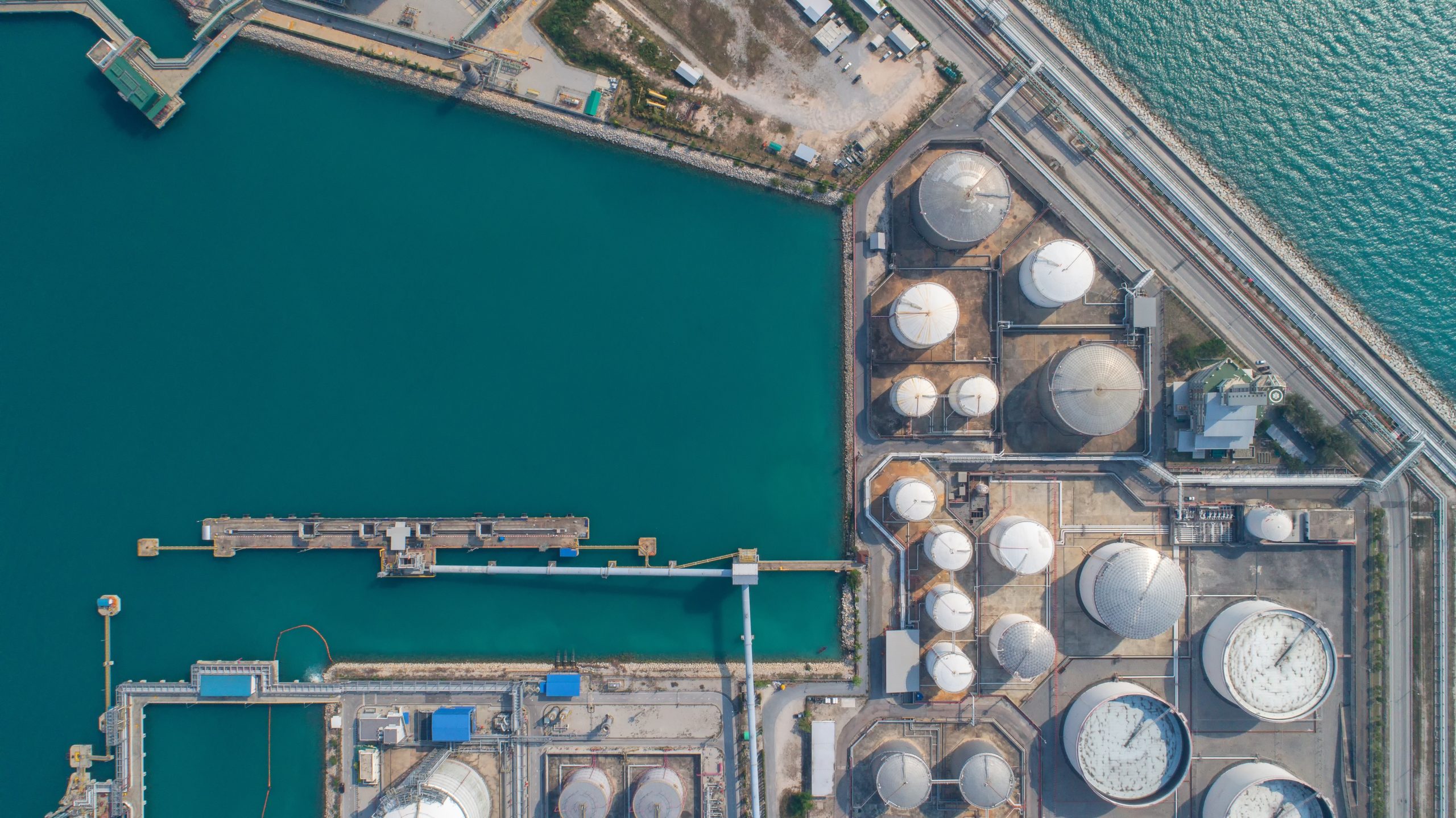 Aerial,View,Oil,Refinery.industrial,View,At,Oil,Refinery,Plant,Form